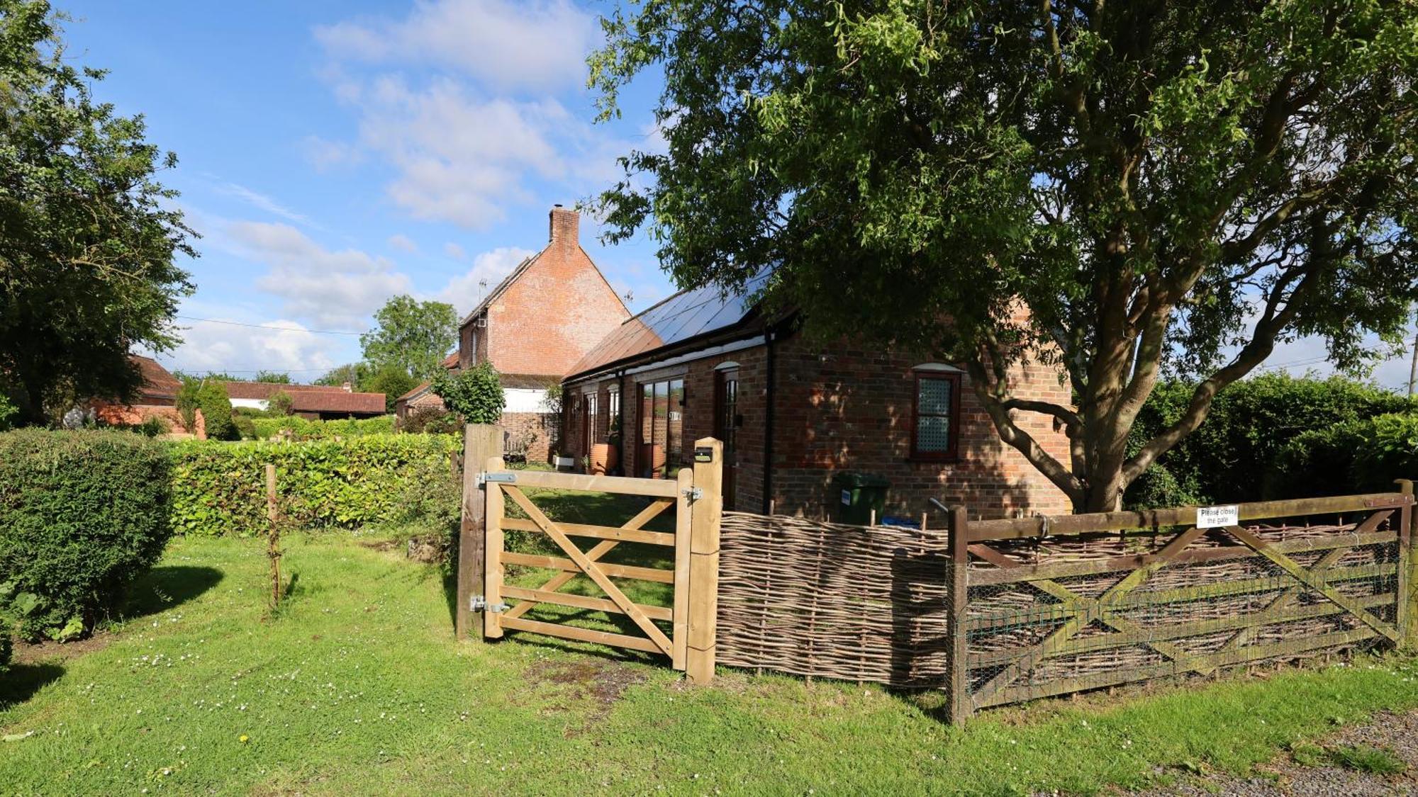 Tranquil And Cosy On The Somerset Levels * Bridgwater